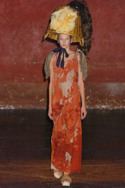 Look 27